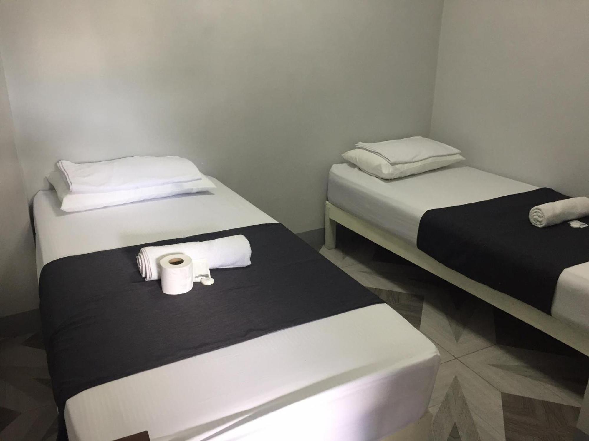 Ziet Hotel Mambajao Oda fotoğraf
